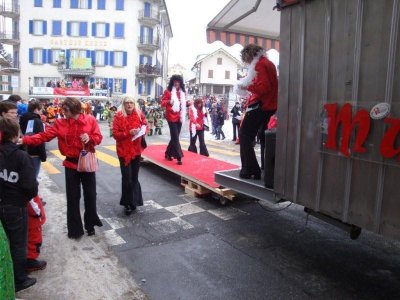 09.jpg